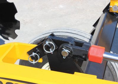 Closeup of D41 Wheel Offset Harrow hydraulic cylinder pins