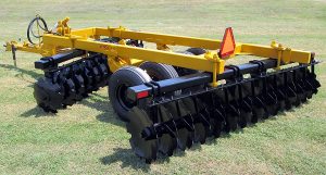 Side view of F42 Wheel Offset Harrow