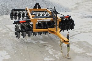 Front view of D41 Wheel Offset Harrow