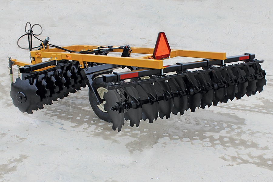 Full view of D41 Wheel Offset Harrow