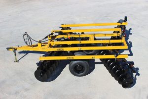 Side view of F17 Double Offset Tandem Disc Harrow