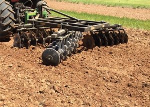 Lift Double Offset Harrow in the field