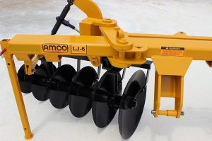 Closeup of AMCO LJ6 Levee Plow multipliable blades