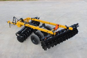 Side view of J44 Wheel Offset Harrow