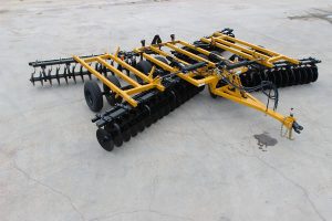 AMCO F15B Folding Disc Harrow overhead view