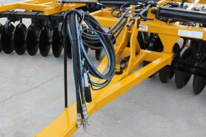 AMCO F15B Folding Disc Harrow hydraulic hoses over tongue