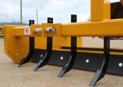 Closeup of scarifiers