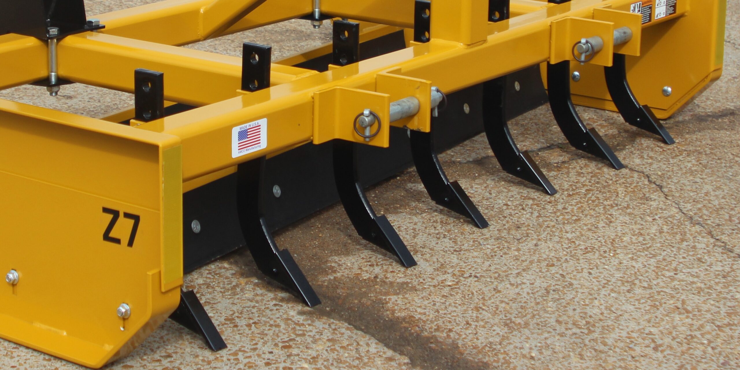 Closeup of scarifiers on Z-7